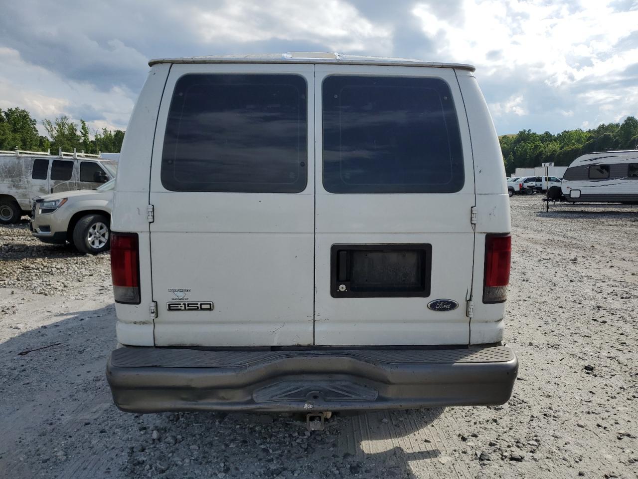 2007 Ford Econoline E150 Van - Фото 6