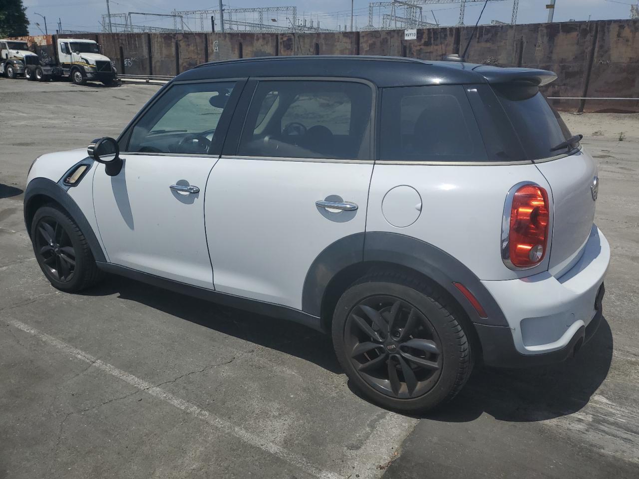 2012 Mini Cooper S Countryman - Image 2