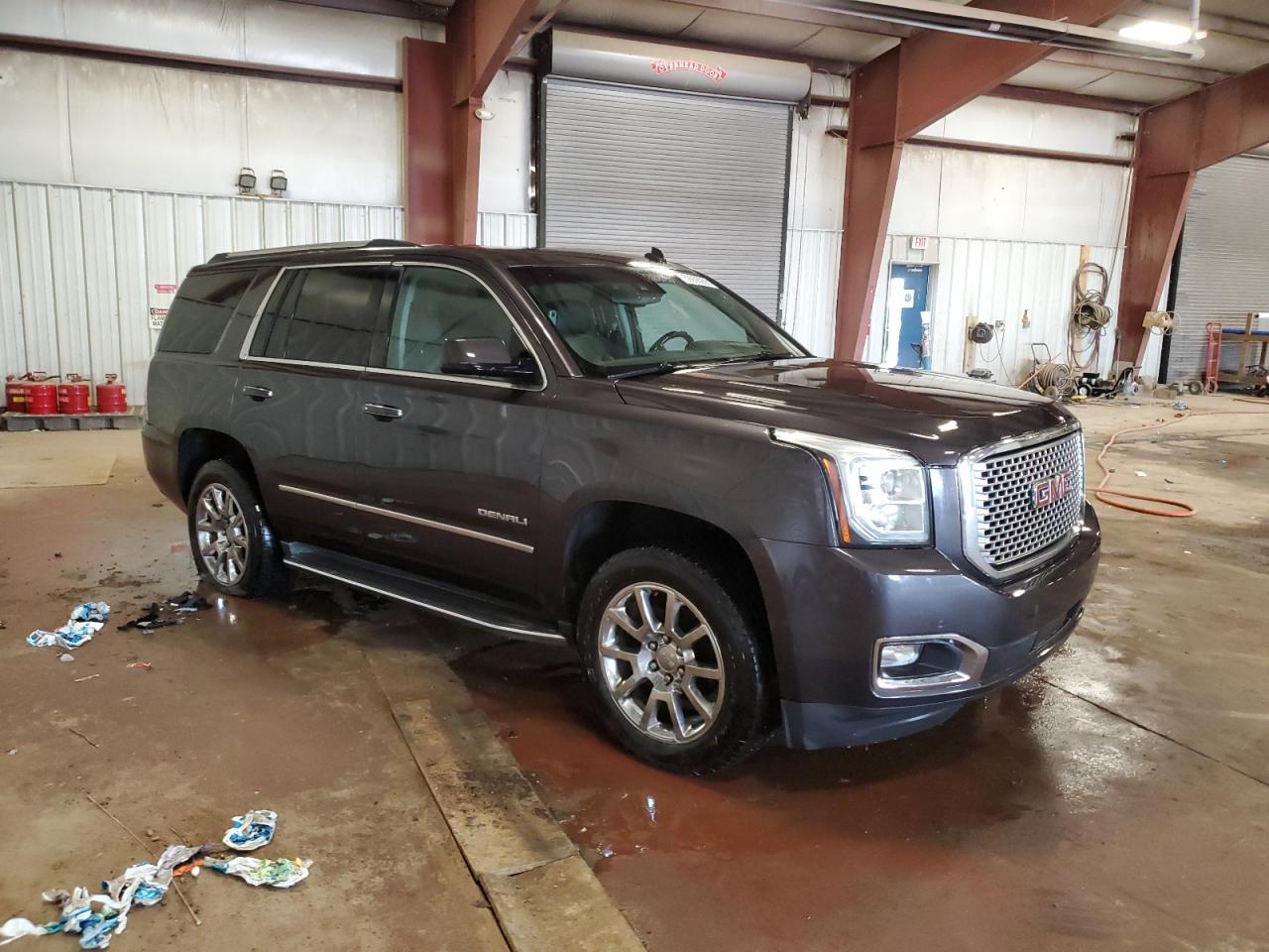 2015 GMC Yukon Denali - Image 4