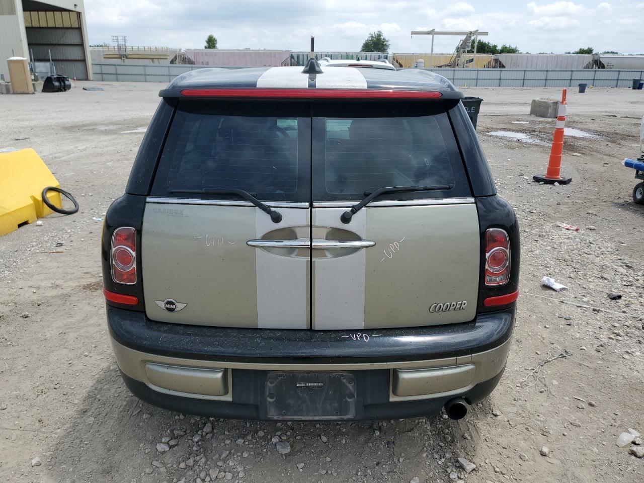 2011 Mini Cooper Clubman - Фото 6