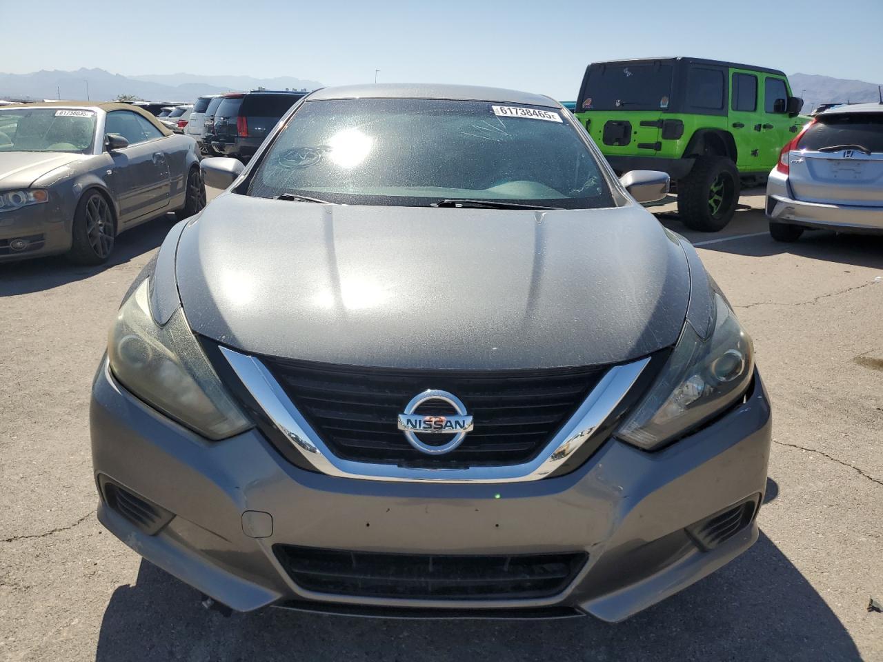 2017 Nissan Altima 2.5 - Image 5