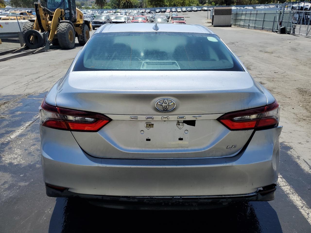 2022 Toyota Camry Le - Image 6