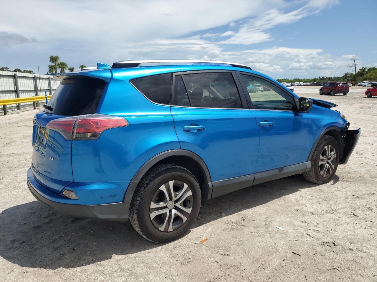 2018 Toyota Rav4 Le - Image 3