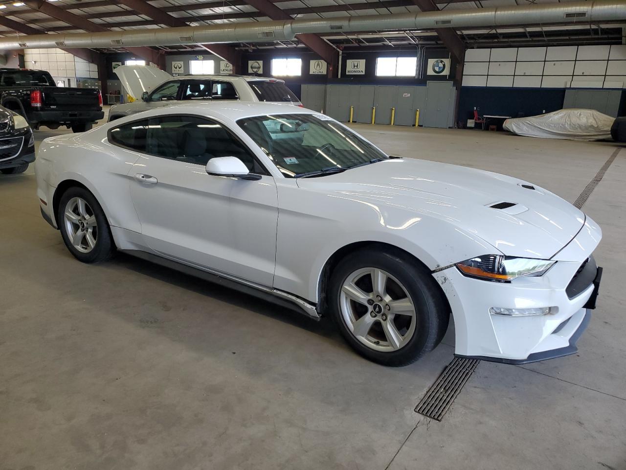 2018 Ford Mustang - Фото 4