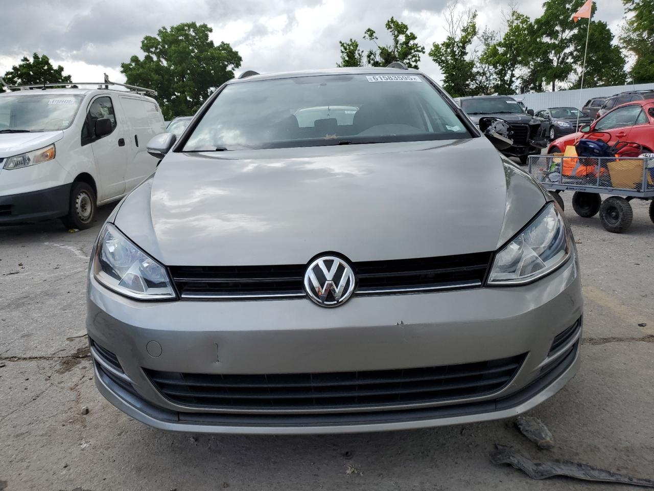 2017 Volkswagen Golf Sportwagen S - Image 5