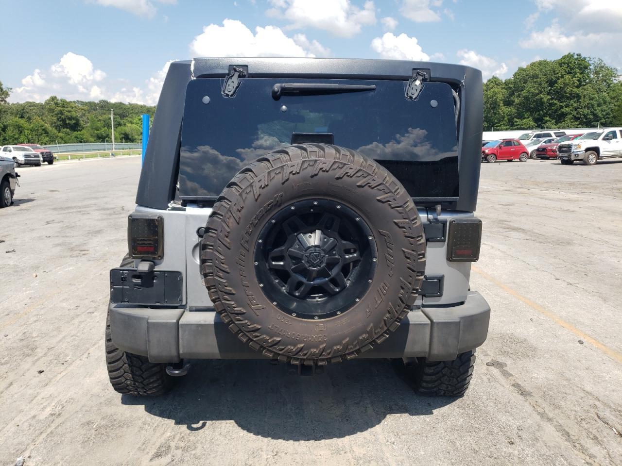 2016 Jeep Wrangler Unlimited Rubicon - Фото 6