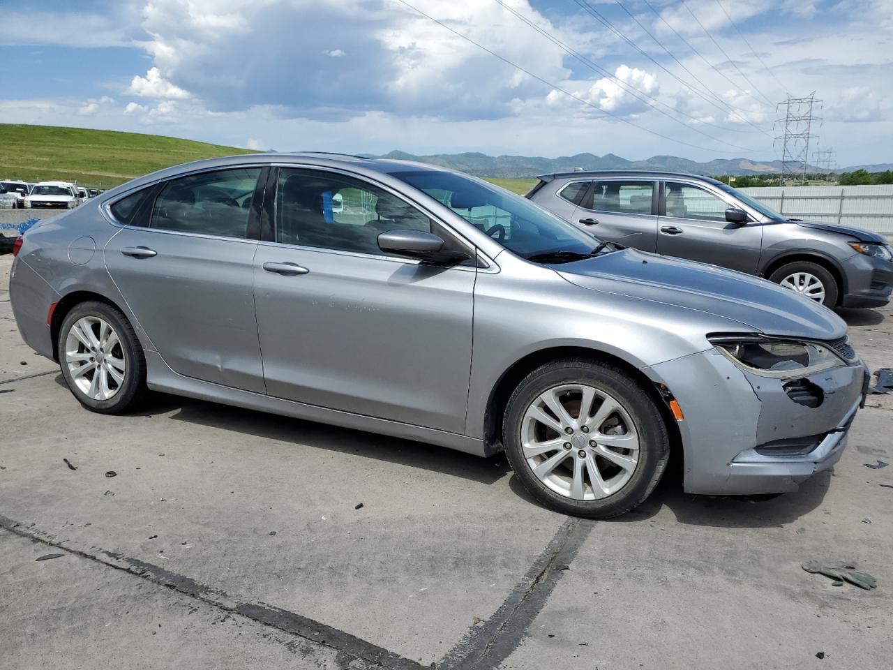 2015 Chrysler 200 Limited - Фото 4