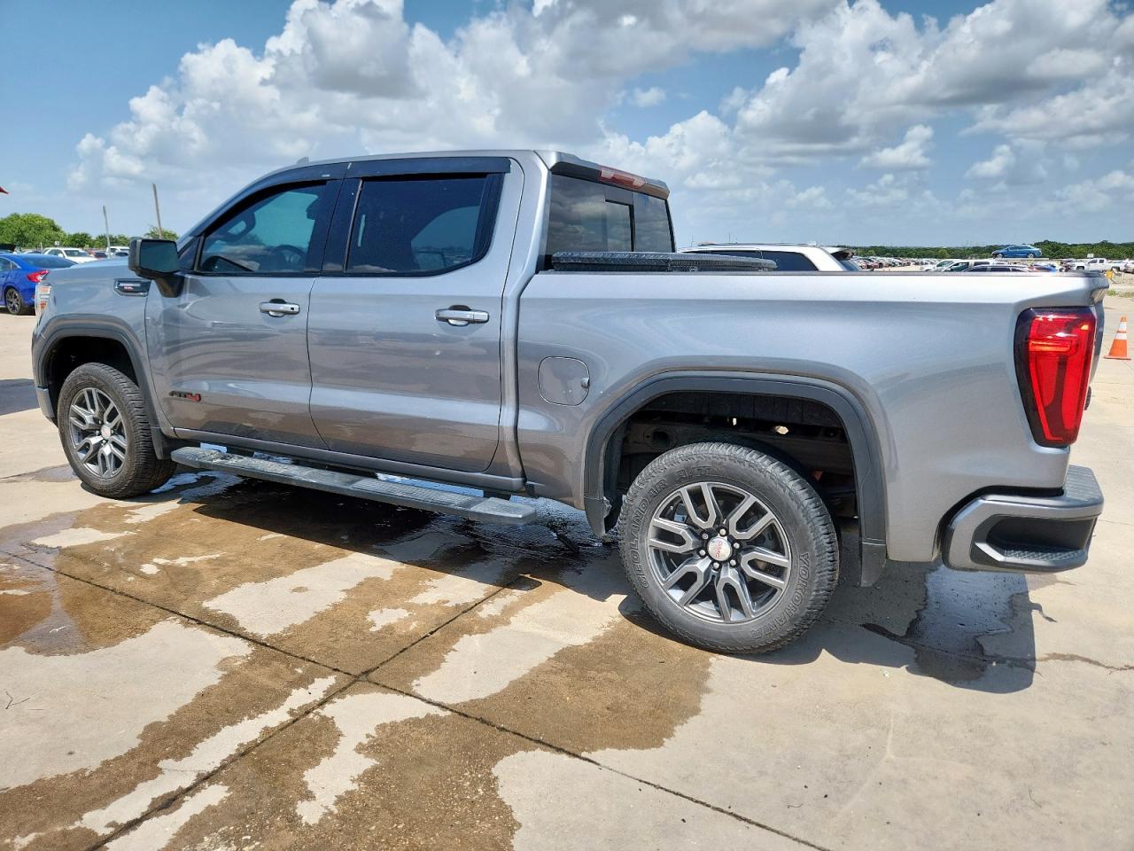 2020 GMC Sierra K1500 At4 - Фото 2
