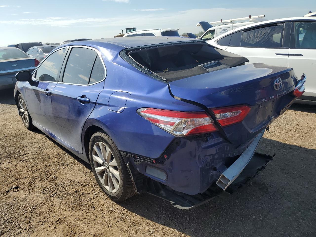 2018 Toyota Camry - Фото 2