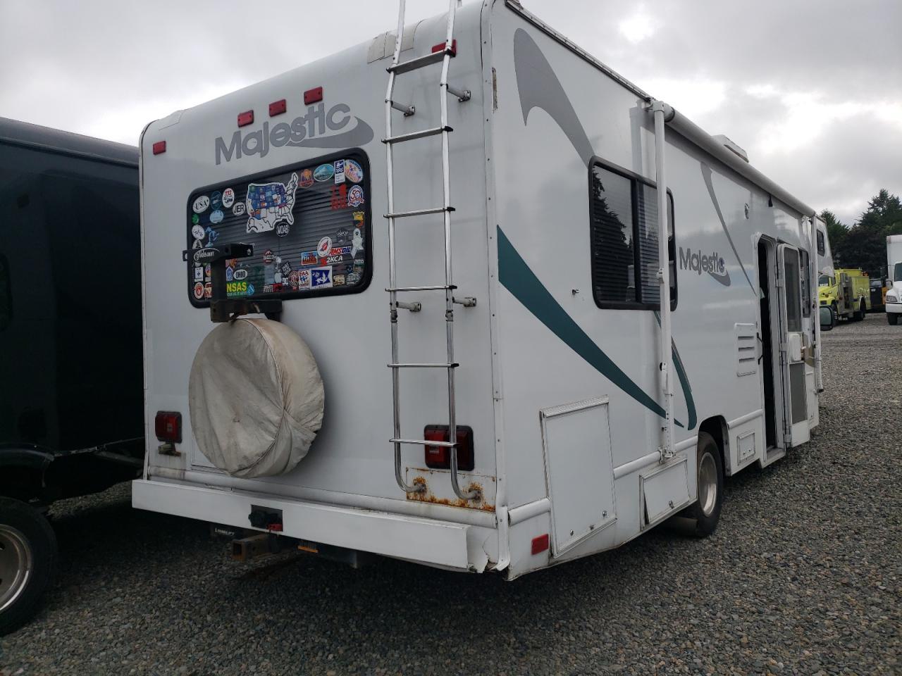 2004 Ford Econoline E450 Super Duty Cutaway Van - Фото 4