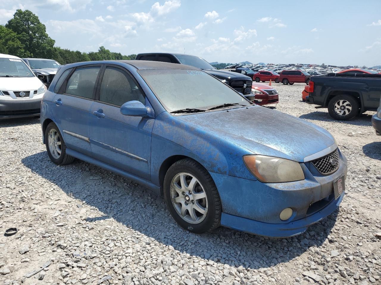 2005 Kia Spectra5 - Image 4
