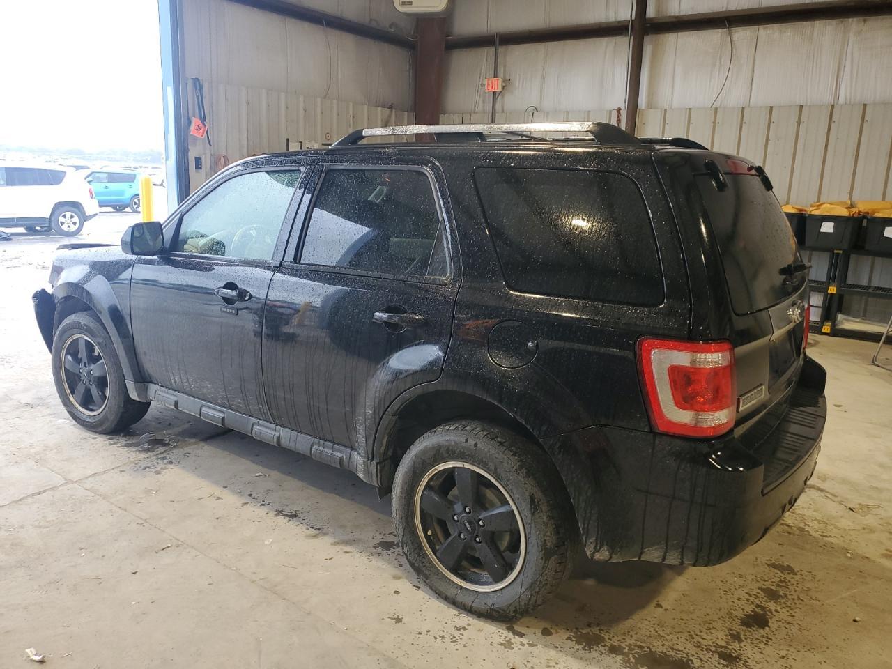 2012 Ford Escape Limited - Image 2