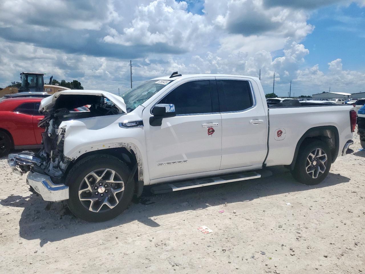 2023 GMC Sierra C1500 Sle
