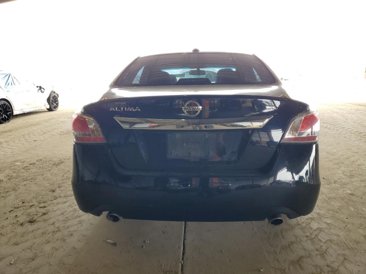 2015 Nissan Altima 2.5 - Фото 6