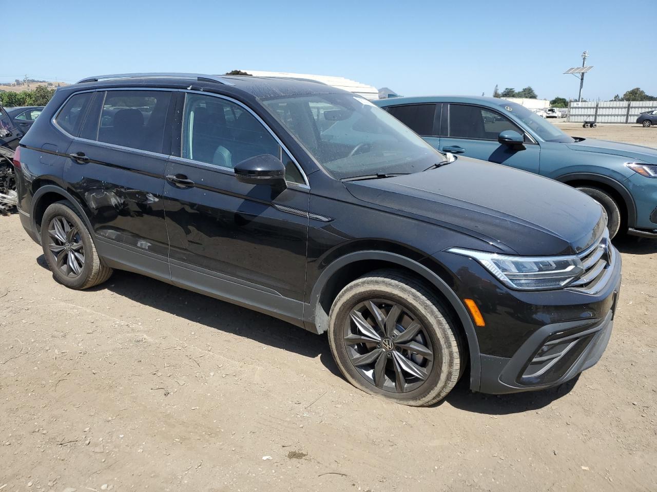 2023 Volkswagen Tiguan Se - Фото 4