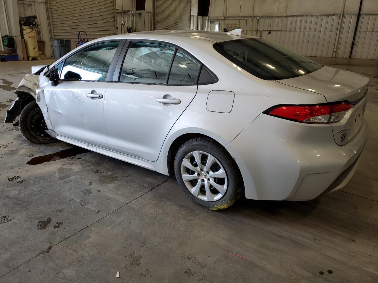 2020 Toyota Corolla Le - Image 2