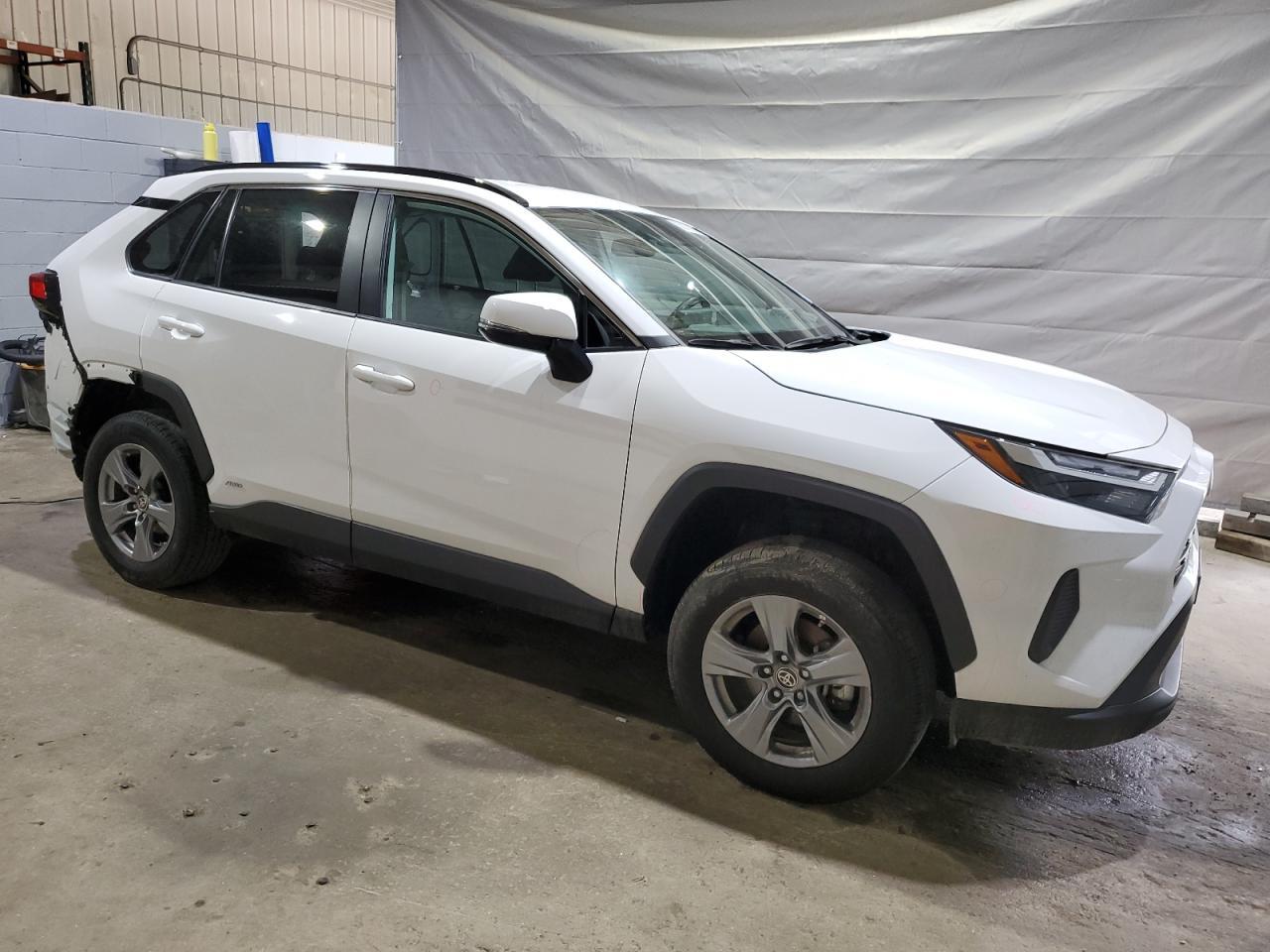 2024 Toyota Rav4 Le - Фото 4