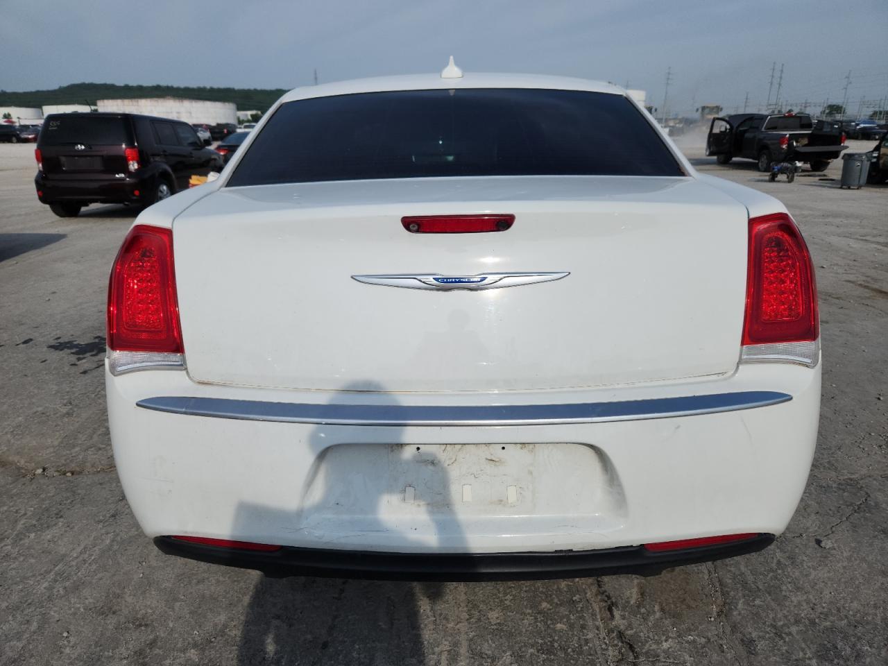 2019 Chrysler 300 Touring - Фото 6