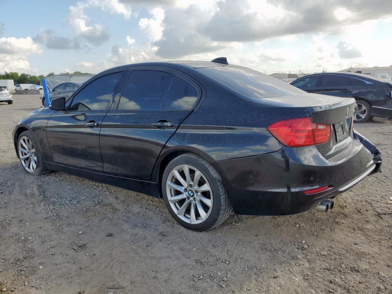 2012 BMW 328 I - Image 2