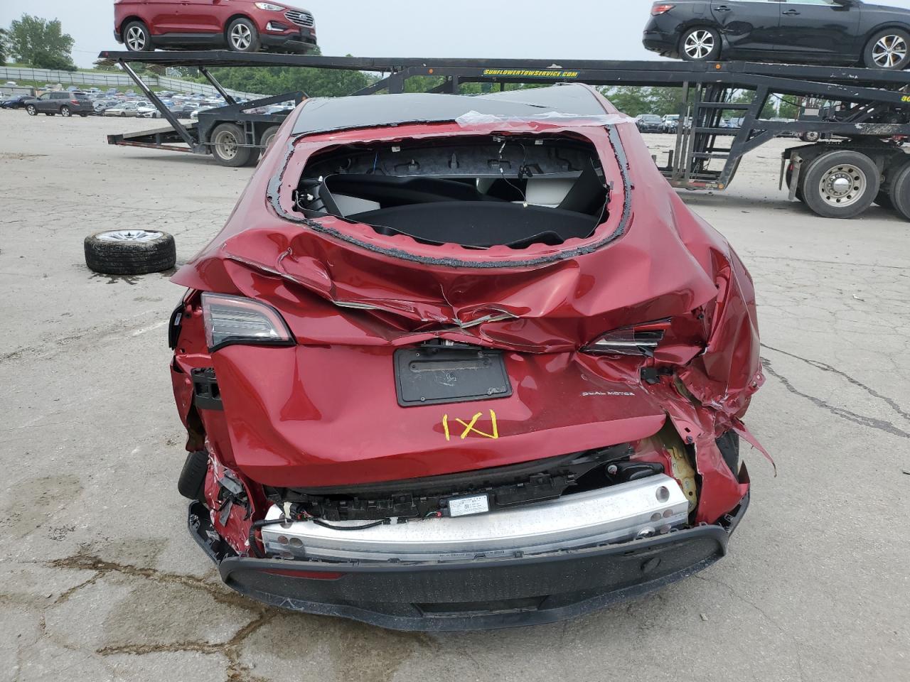 2024 Tesla Model Y - Фото 6