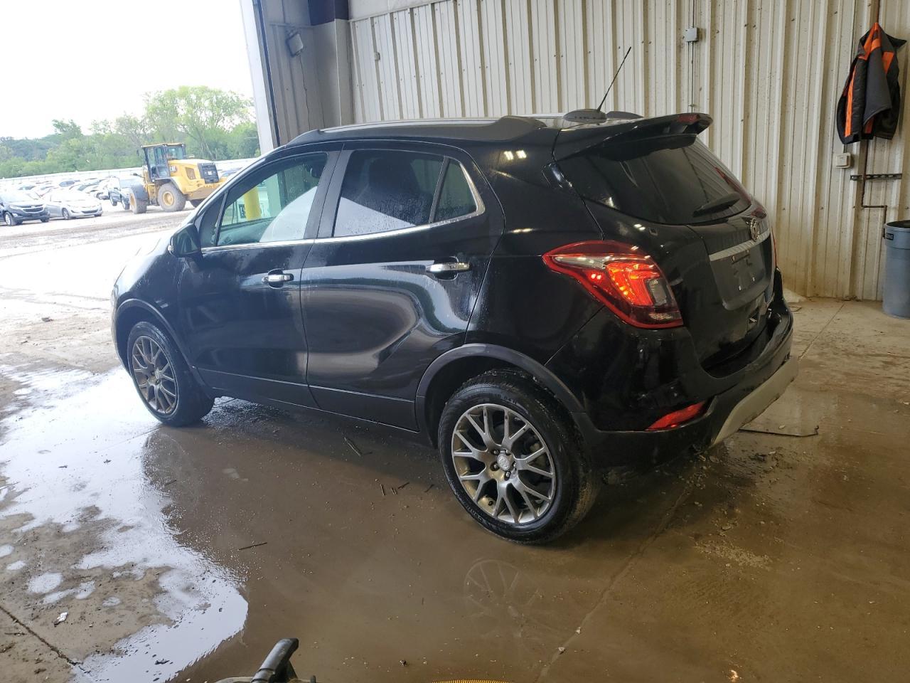 2019 Buick Encore Sport Touring - Фото 2