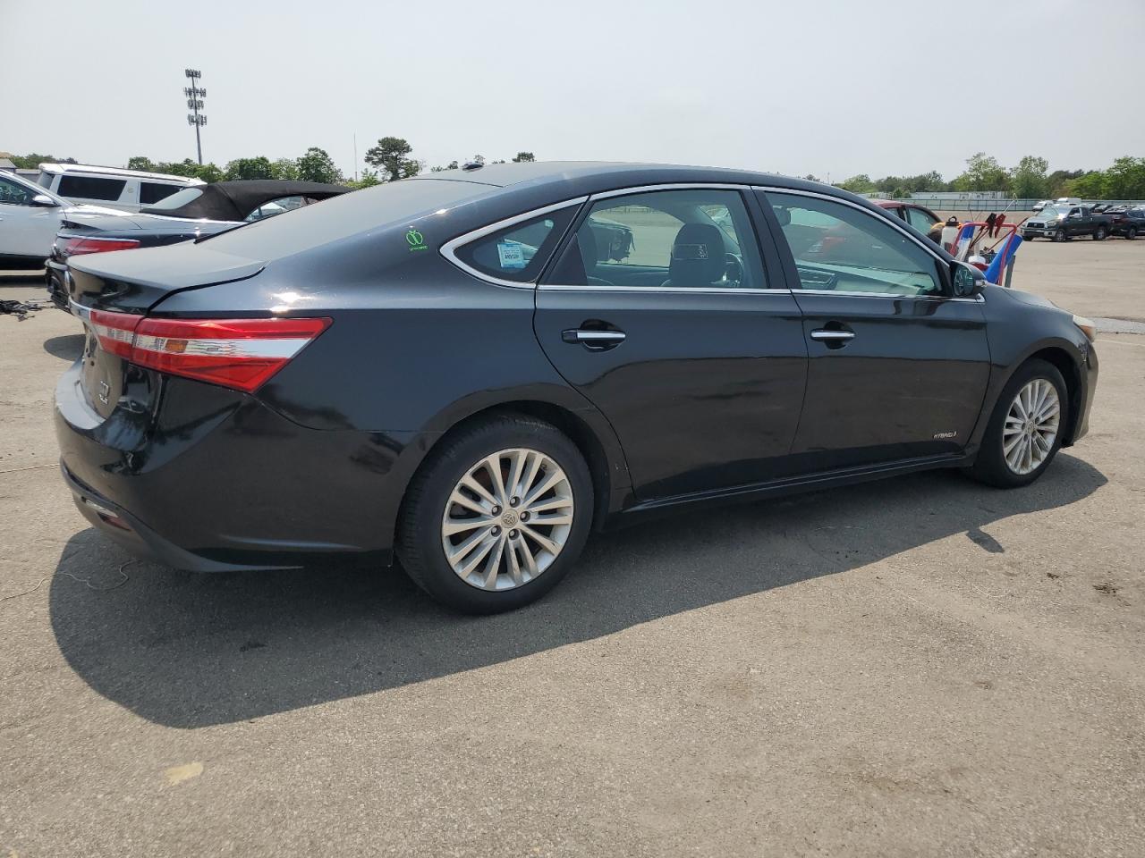 2013 Toyota Avalon Hybrid - Фото 3