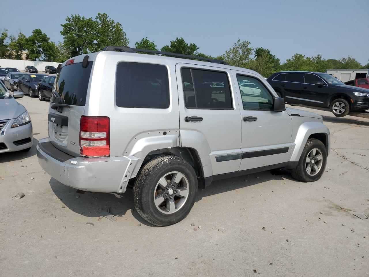 2008 Jeep Liberty Sport - Фото 3
