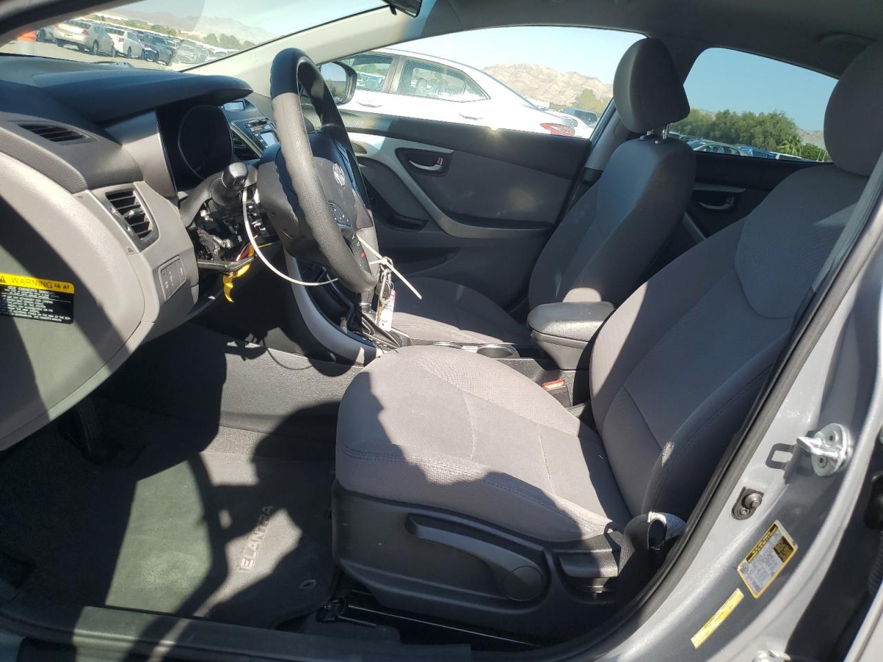 2015 Hyundai Elantra Se - Фото 7