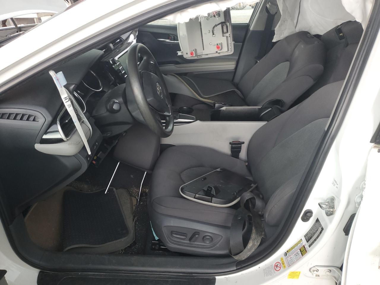 2018 Toyota Camry L - Фото 7