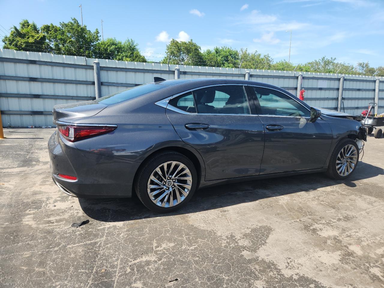 2024 Lexus Es 350 Base - Image 3