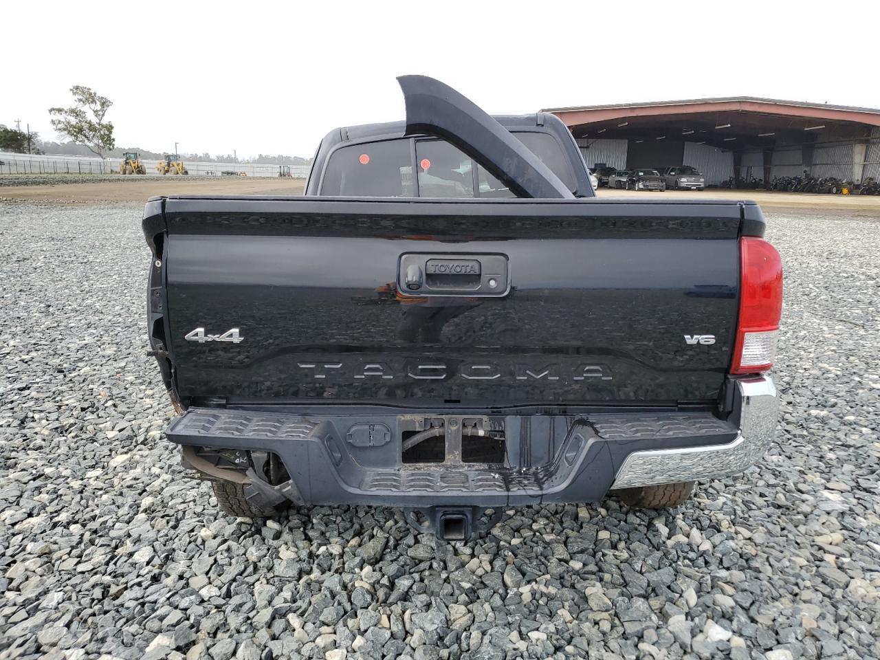 2017 Toyota Tacoma Access Cab - Фото 6