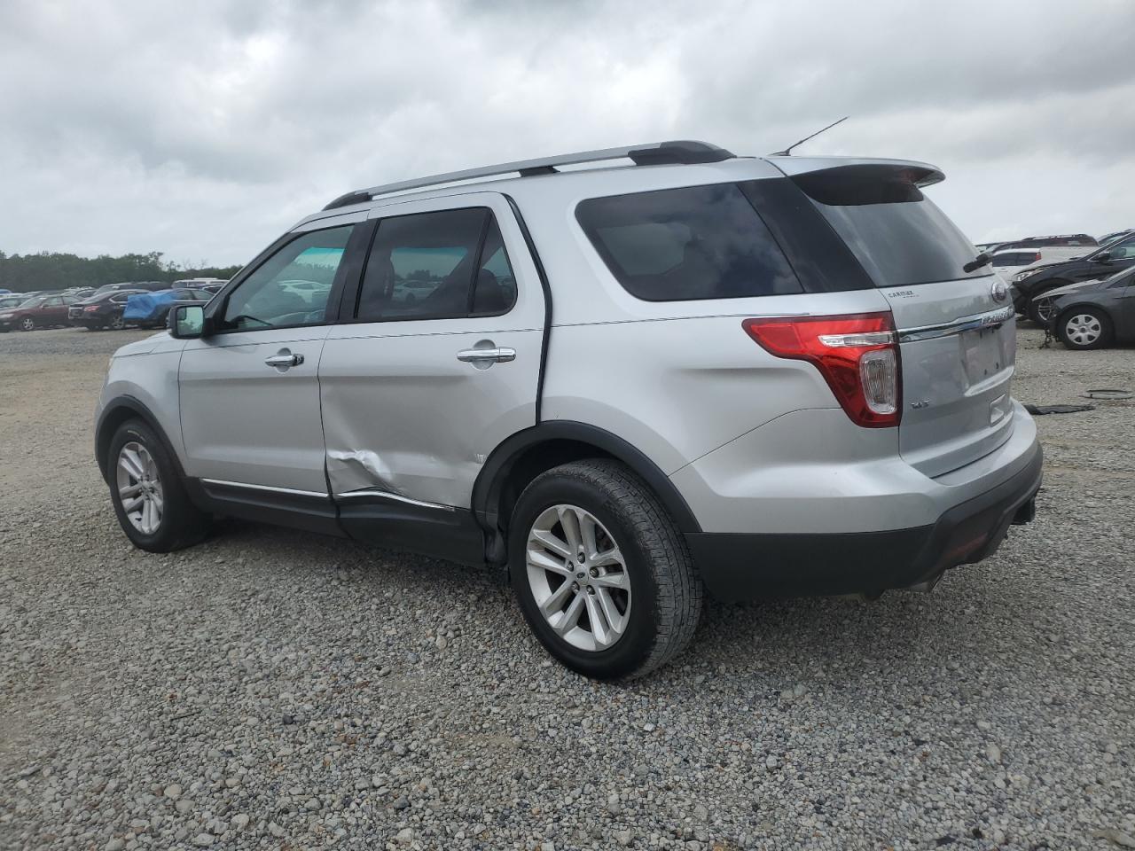 2013 Ford Explorer Xlt - Фото 2