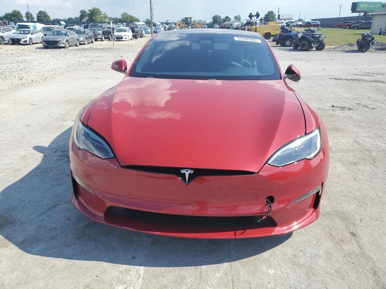 2022 Tesla Model S - Фото 5