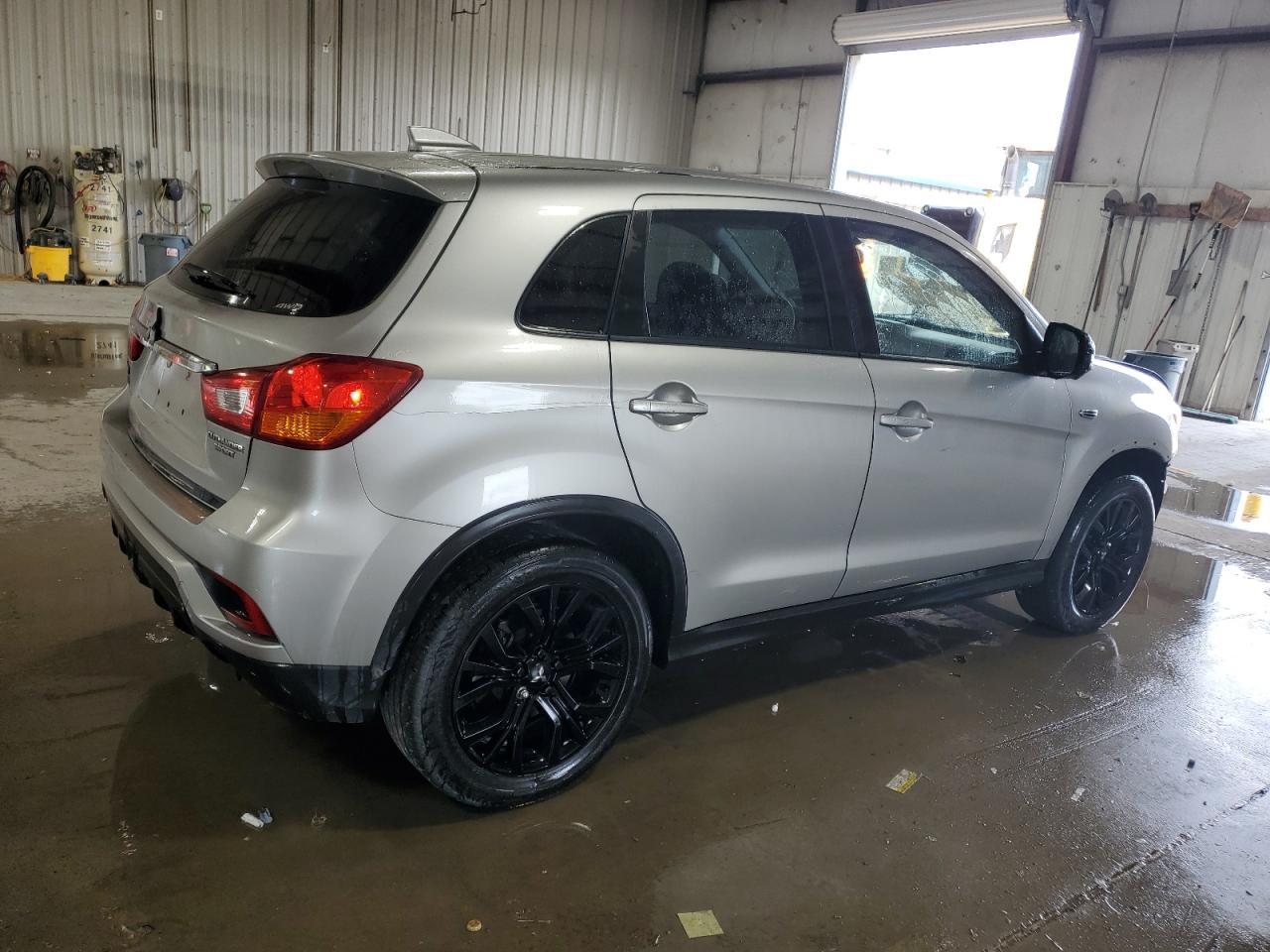 2019 Mitsubishi Outlander Sport Es - Фото 3