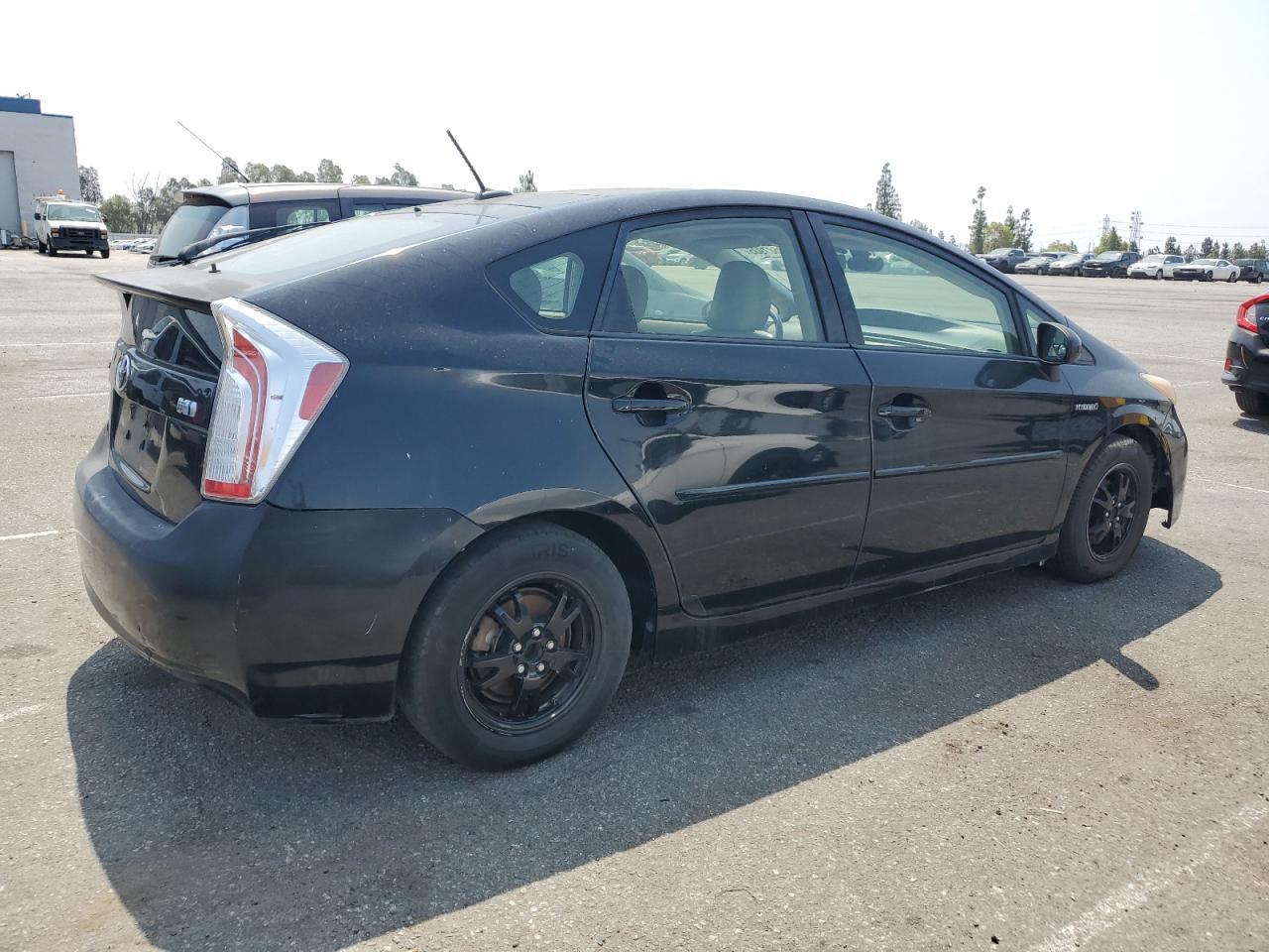 2013 Toyota Prius - Image 3