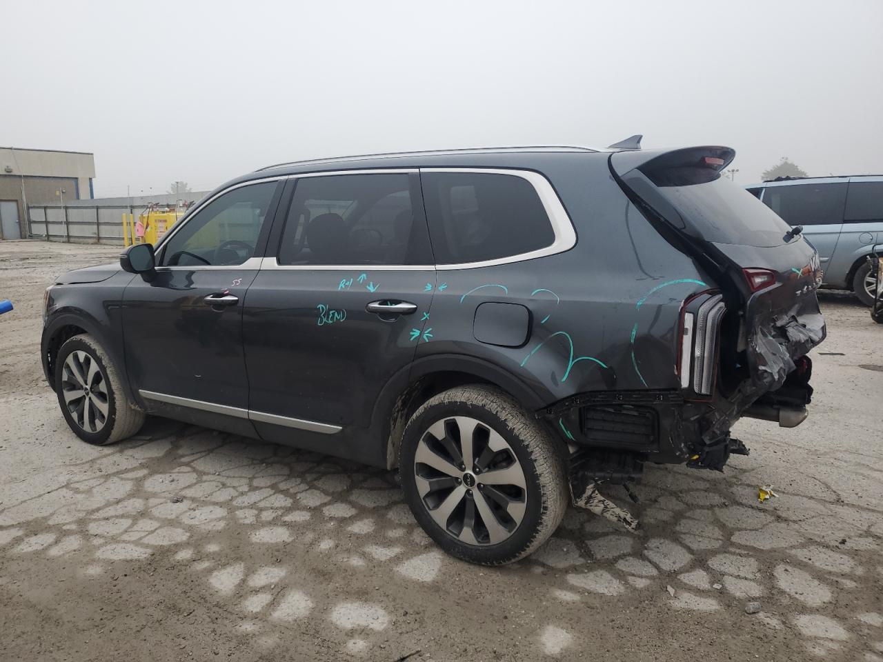 2022 Kia Telluride S - Фото 2