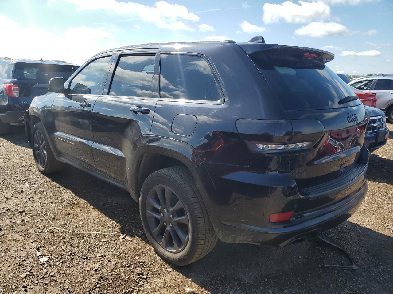 2018 Jeep Grand Cherokee Overland - Фото 2