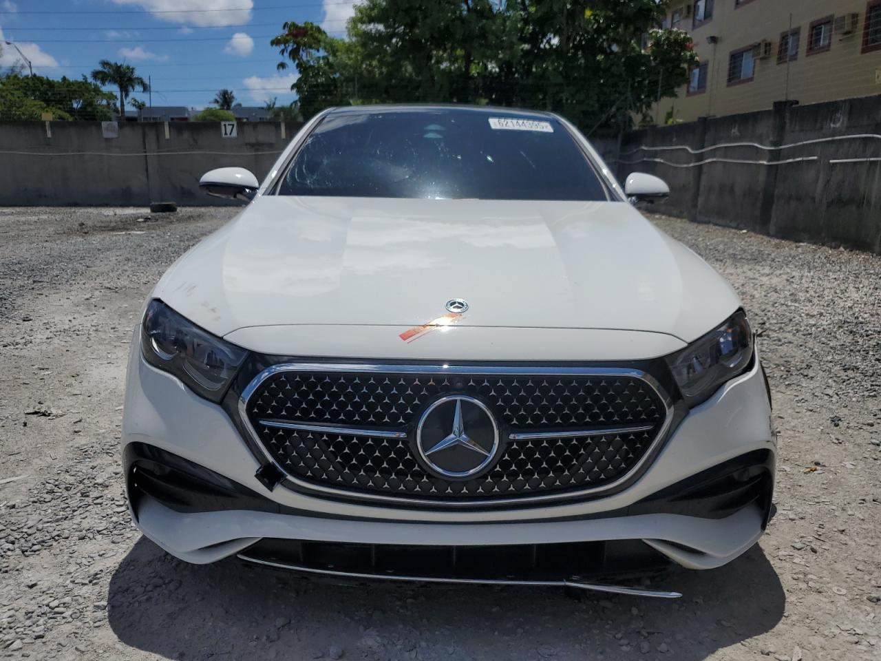 2024 Mercedes-Benz E 350 4Matic - Фото 5