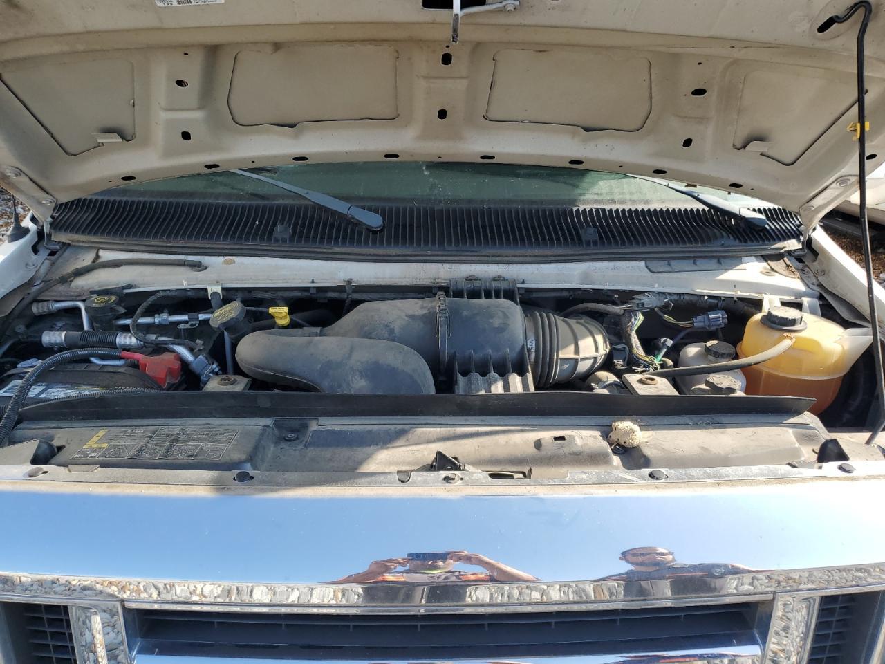 2014 Ford Econoline E450 Super Duty Cutaway Van - Фото 7