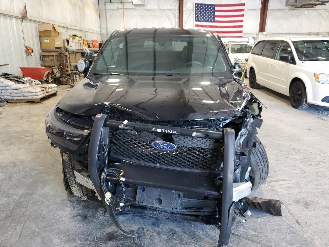 2023 Ford Explorer Police Interceptor - Image 5