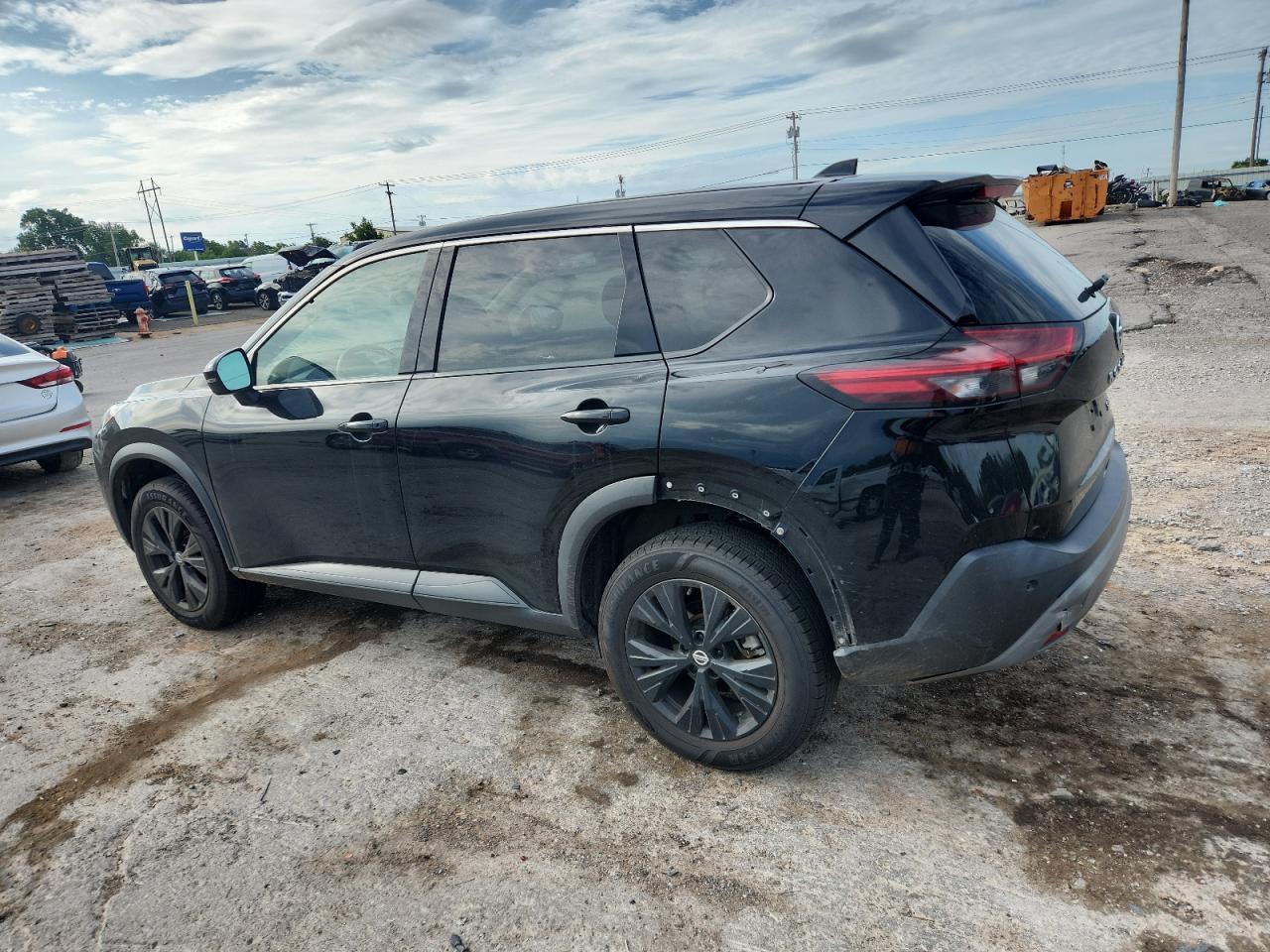 2021 Nissan Rogue Sv - Фото 2