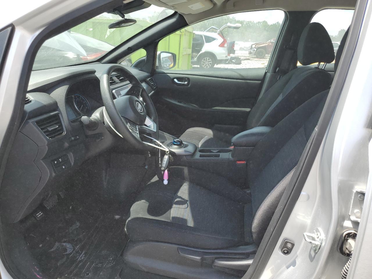 2023 Nissan Leaf S - Image 7