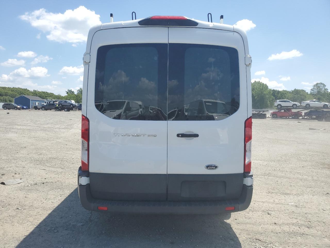 2018 Ford Transit T-250 - Image 6