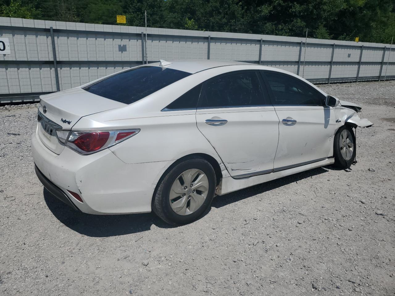 2015 Hyundai Sonata Hybrid - Фото 3