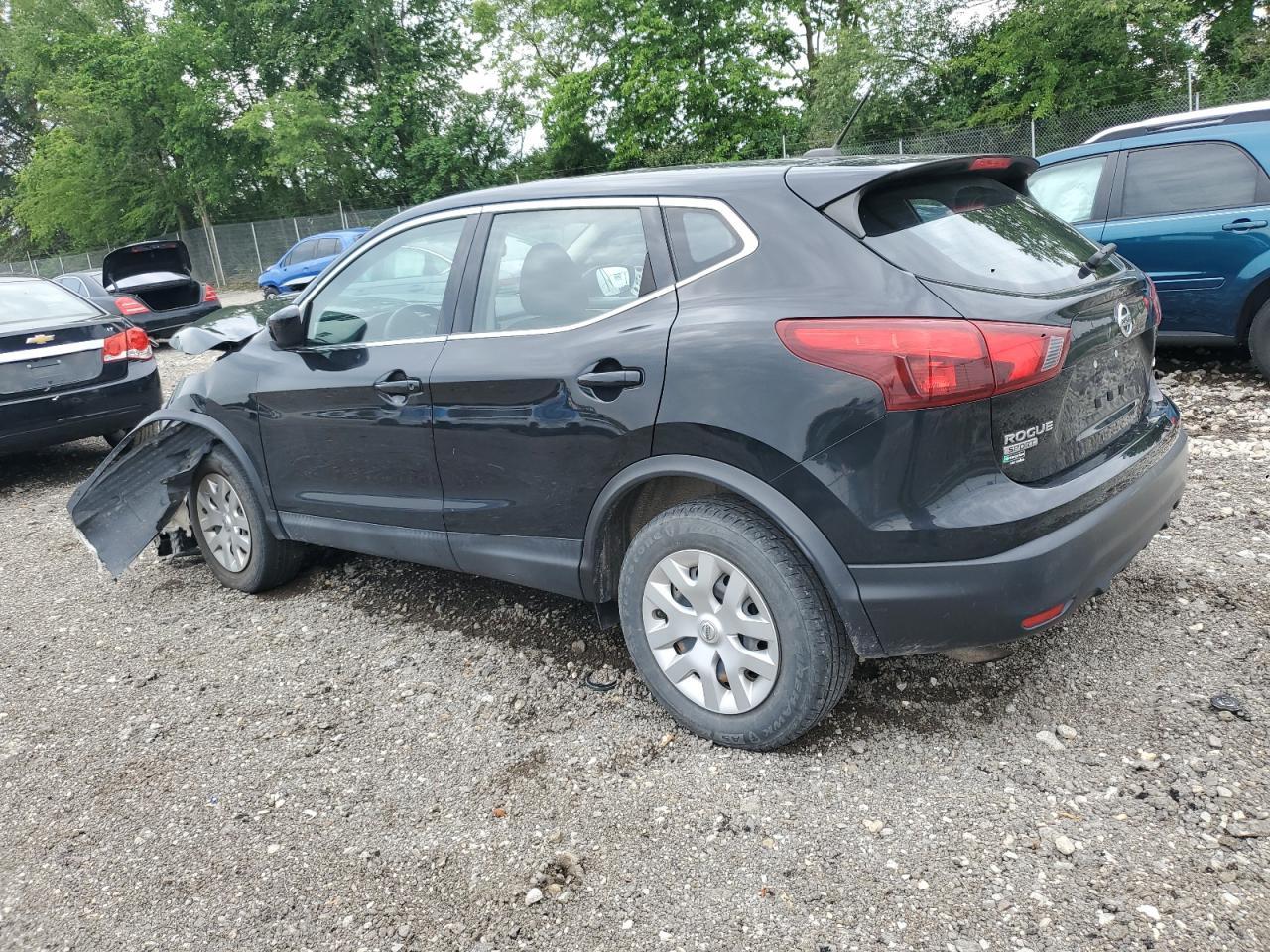 2019 Nissan Rogue Sport S - Image 2
