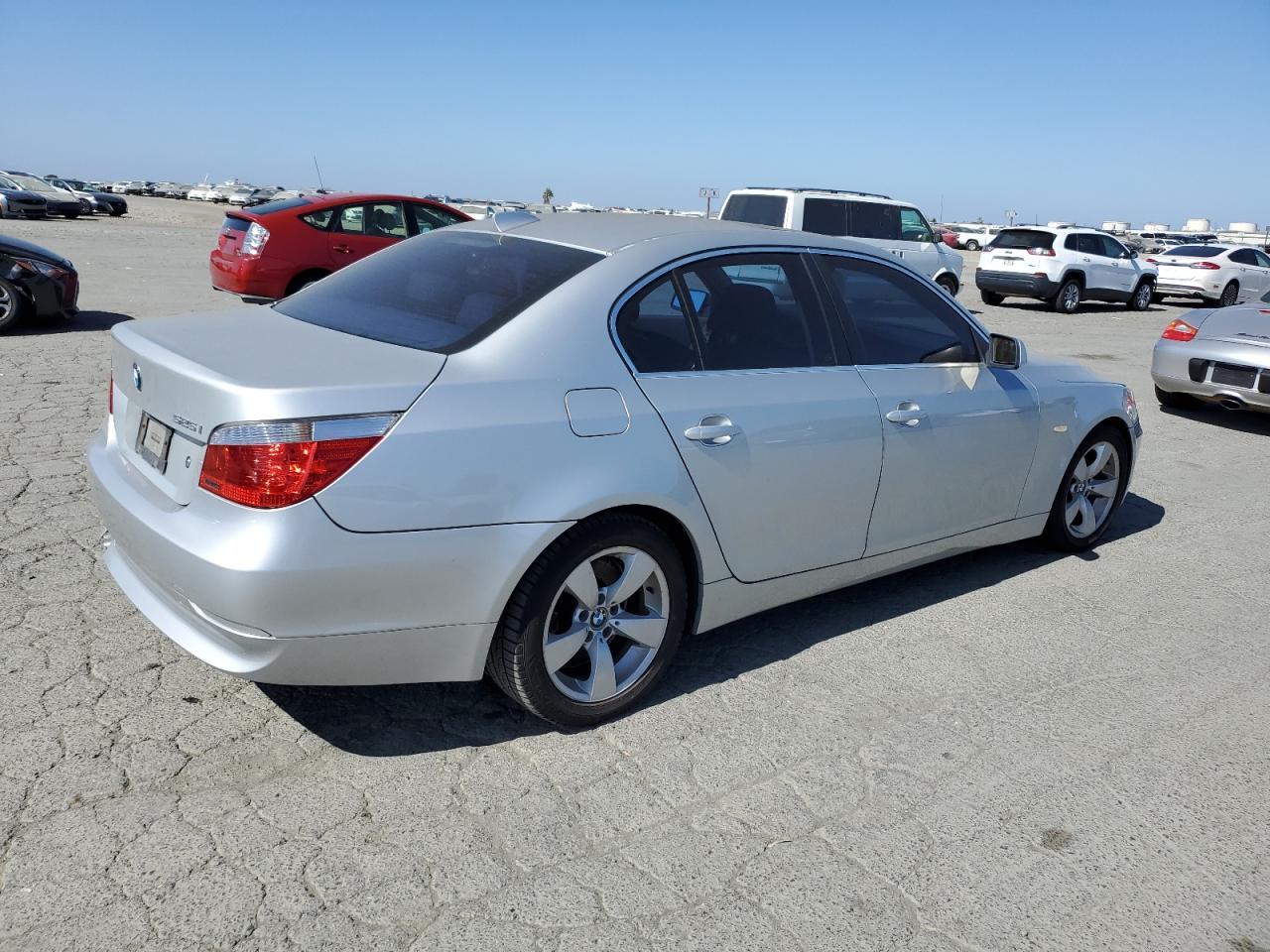 2006 BMW 525 I - Image 3