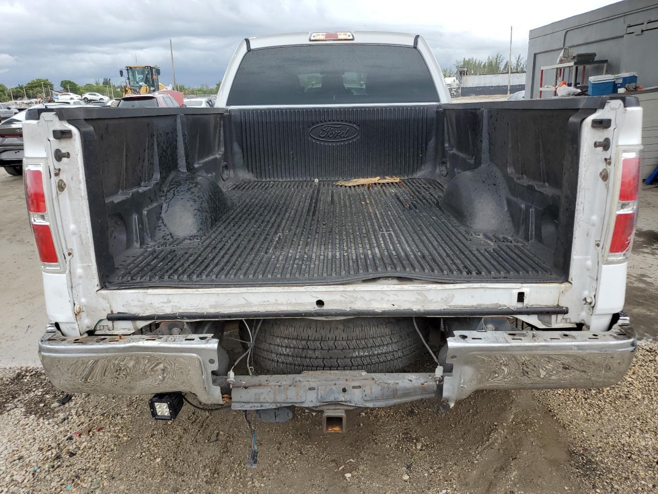 2014 Ford F150 Super Cab - Фото 6