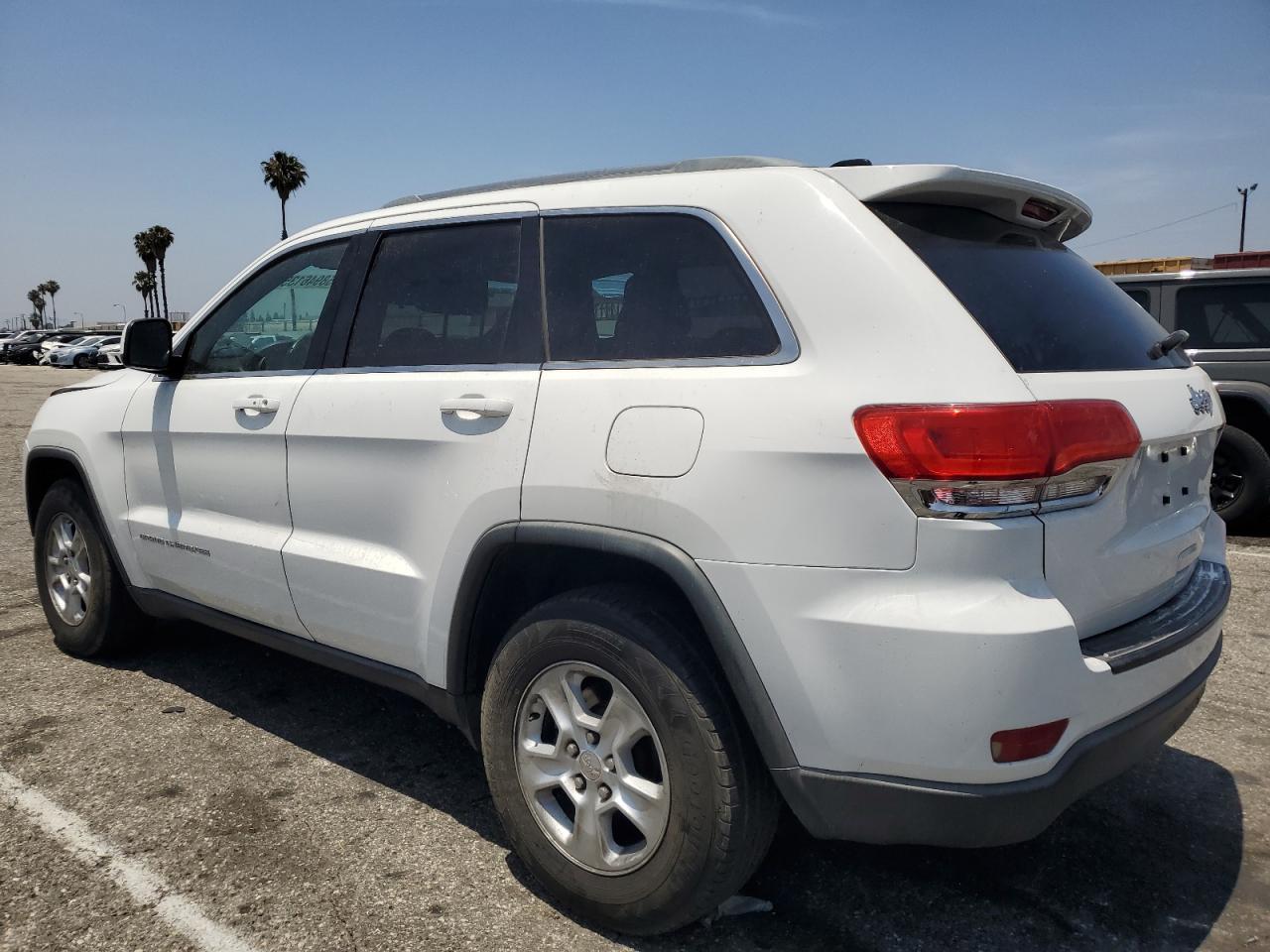 2015 Jeep Grand Cherokee Laredo - Фото 2