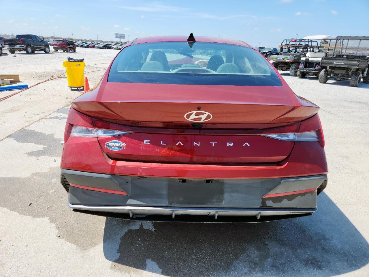 2024 Hyundai Elantra Sel - Image 6