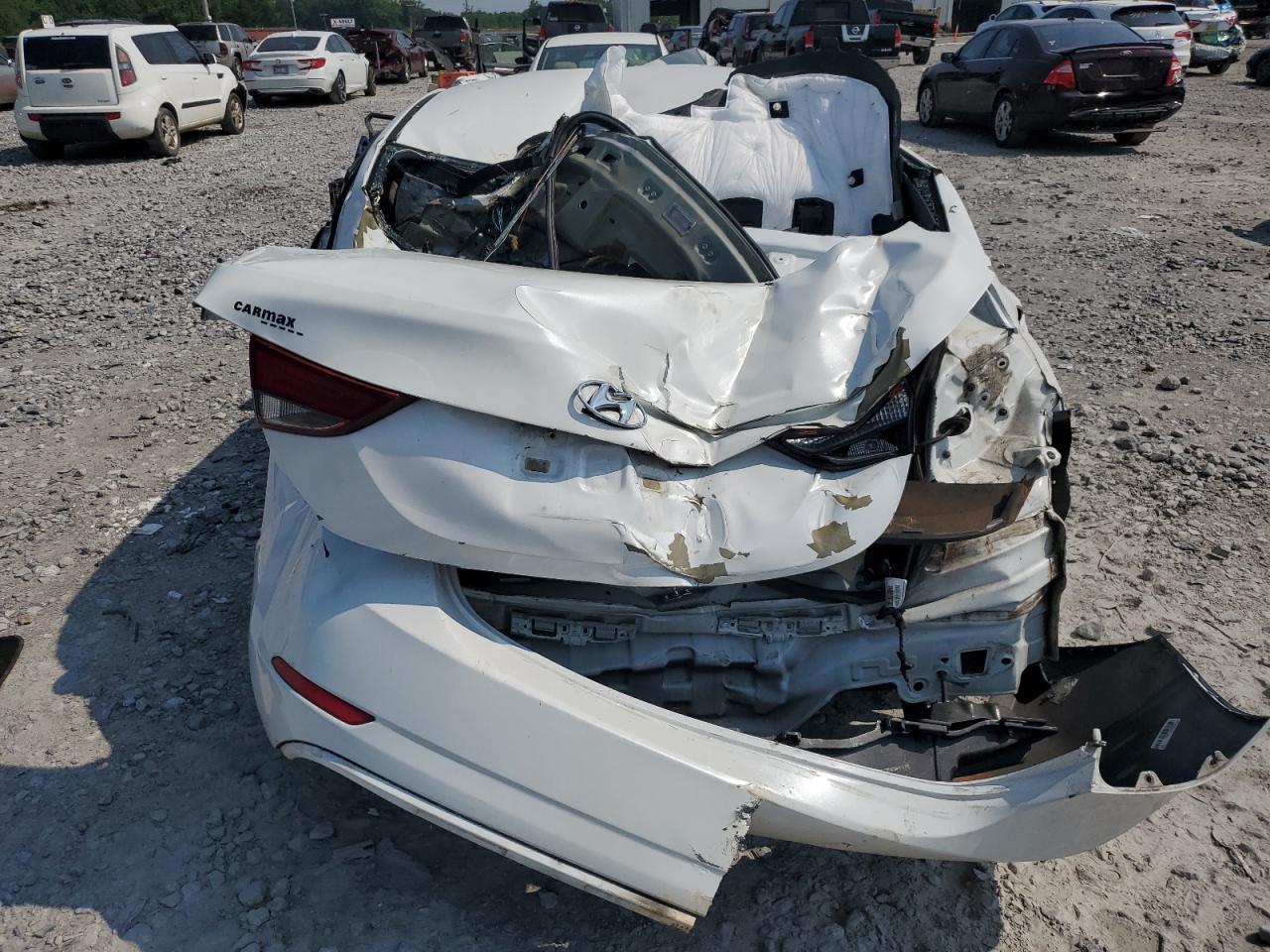 2016 Hyundai Elantra Se - Image 6